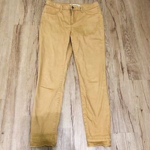 Rewash yellow pants size 9